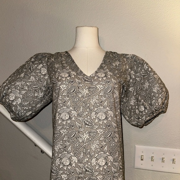 ANNA CATE Grey Floral Block Print Maxi Dress XS Puff Sleeve V-Neck Cotton Luxe - Picture 2 of 8